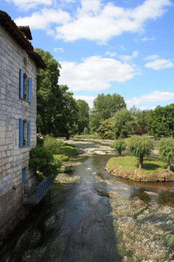 Hostellerie Les Griffons Bourdeilles Екстер'єр фото